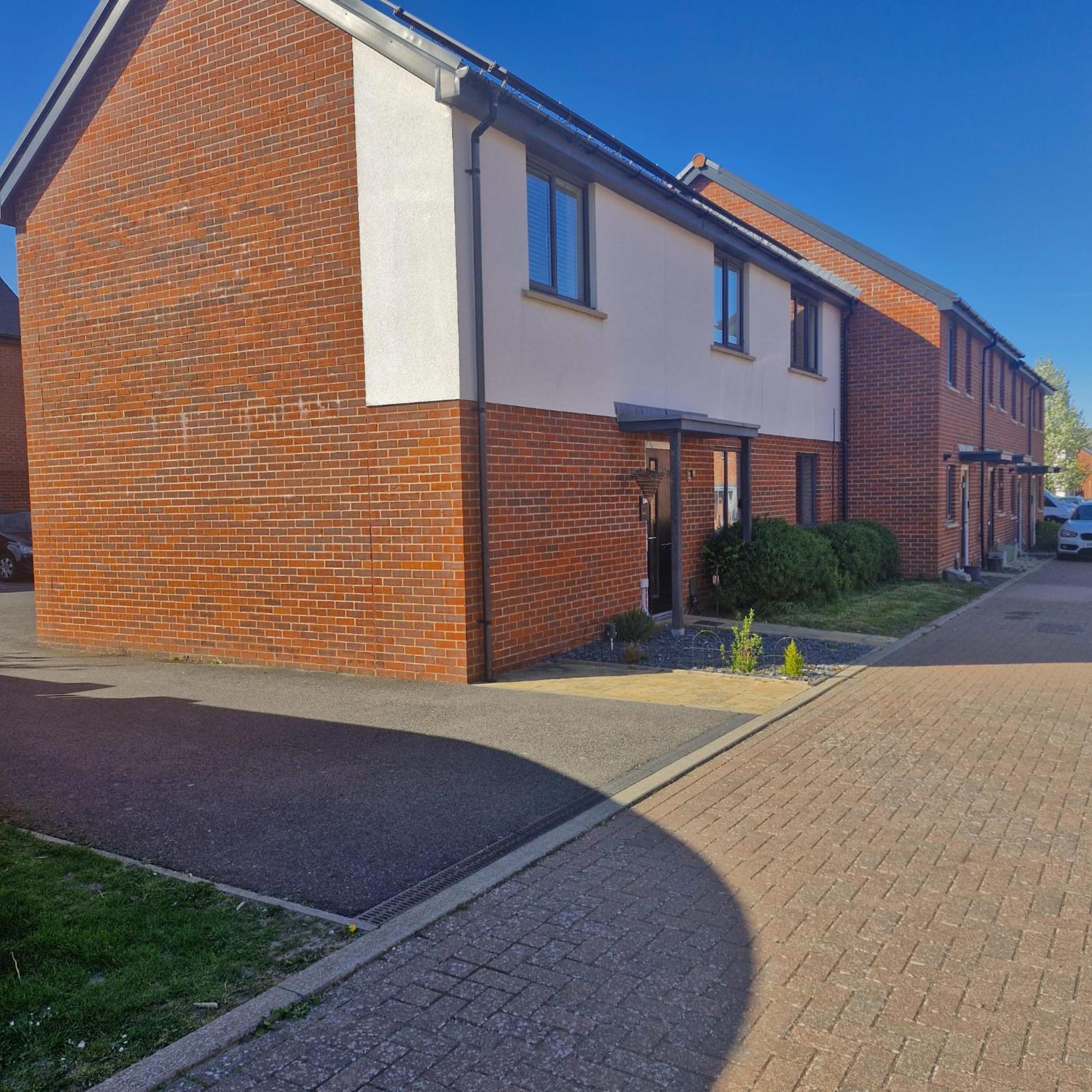 Modern Double Room With En-Suite, Parking & Fast Wifi - Close To Beach Sandgate Kültér fotó